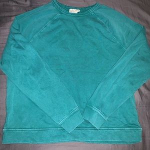 Universal threads crewneck